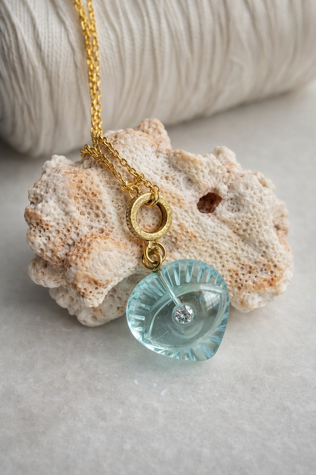 aquamarine pendant
