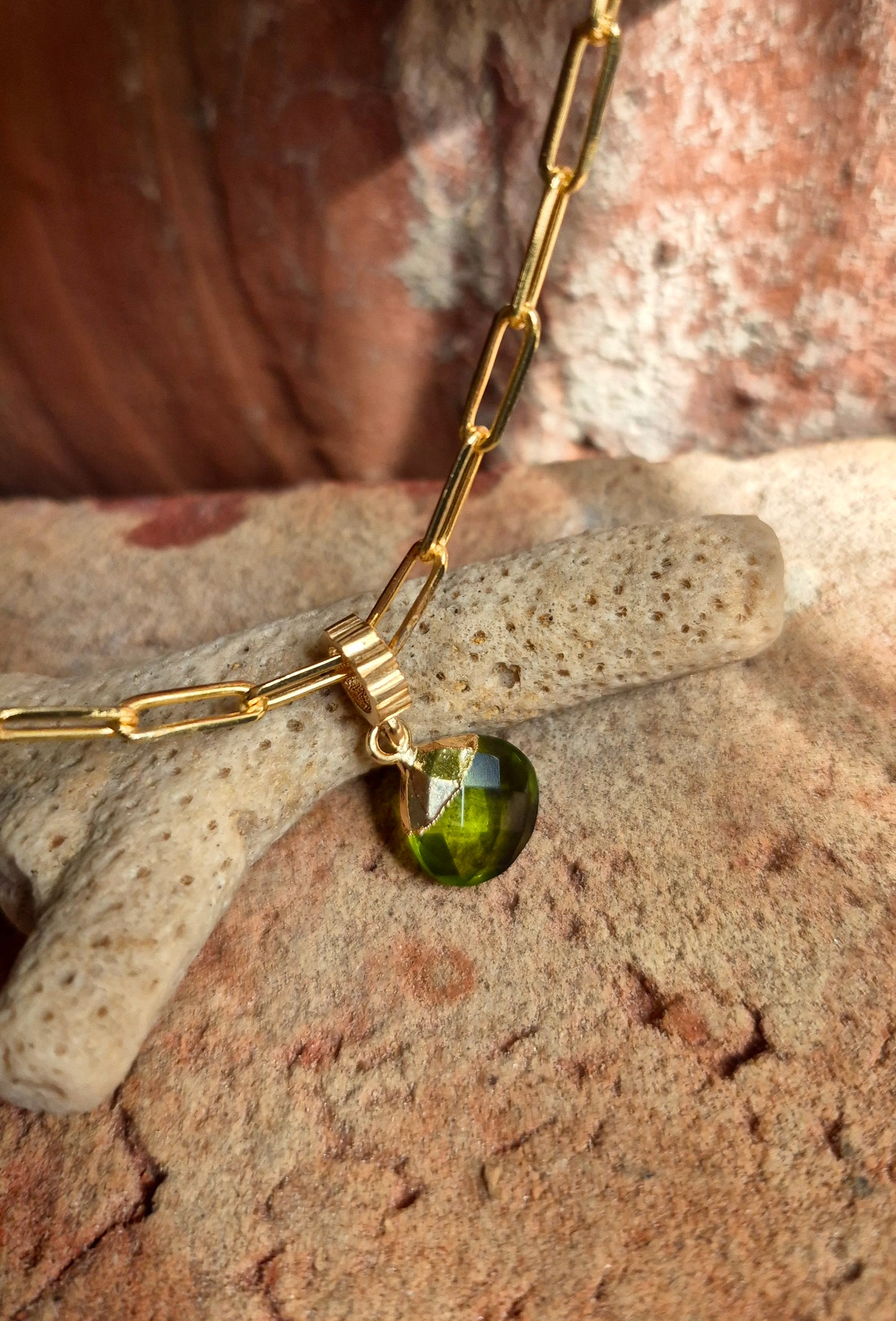 birthstone peridot