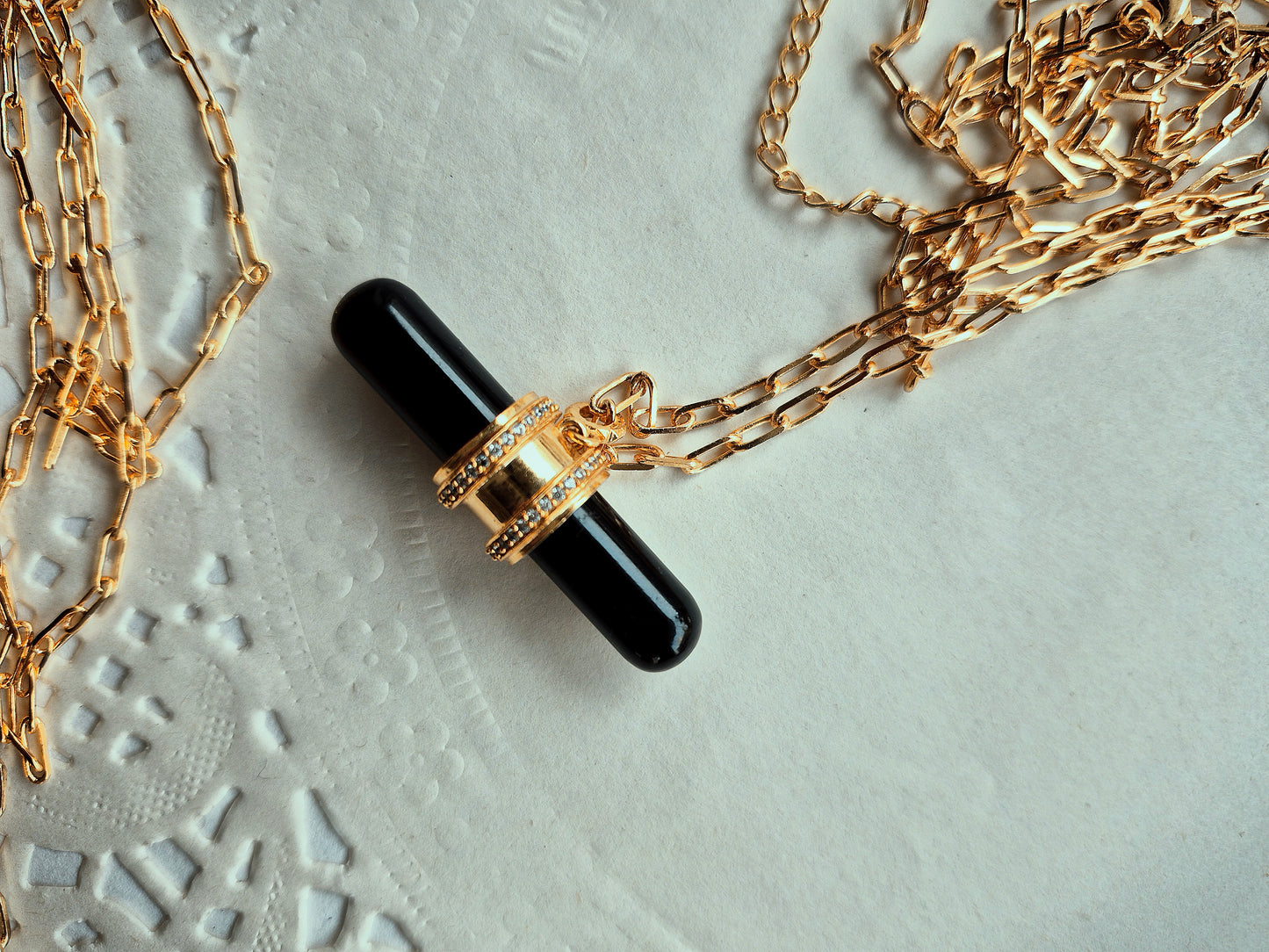 black onyx pendant necklace