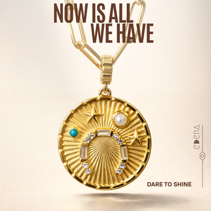 horse shoe good luck charm