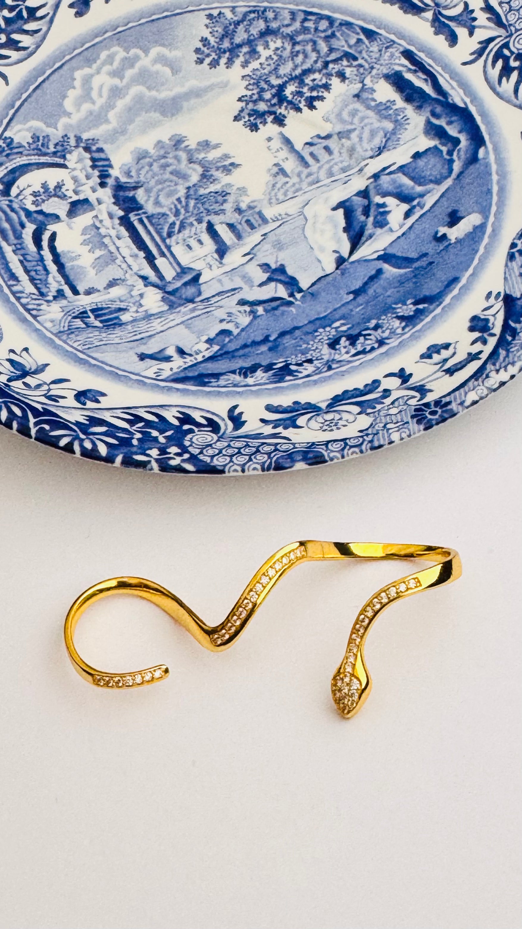 multiple finger snake ring